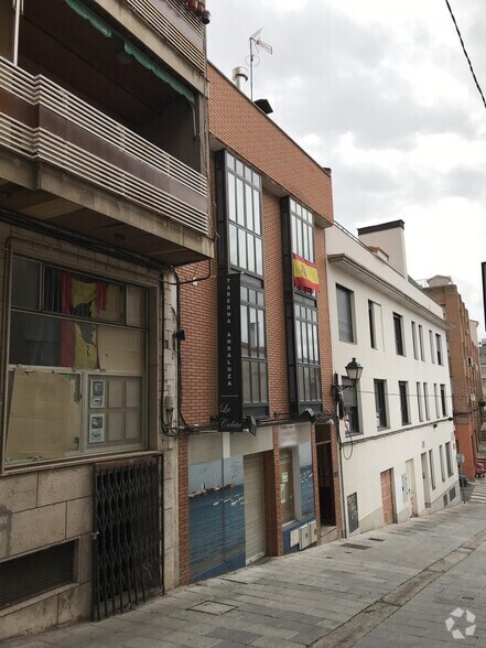 Local commercial dans Guadalajara, Guadalajara à louer - Photo de l’immeuble – Image 2 sur 2