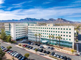 Plus de détails pour 653 N Town Center Dr, Las Vegas, NV - Médical à louer