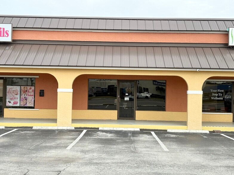 2329 NW Federal Hwy, Jensen Beach, FL à louer - Photo de l’immeuble – Image 2 sur 4