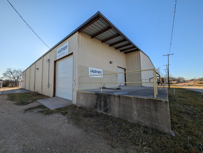 602 Avenue B, Moody, TX à vendre - Photo de l’immeuble – Image 2 sur 6