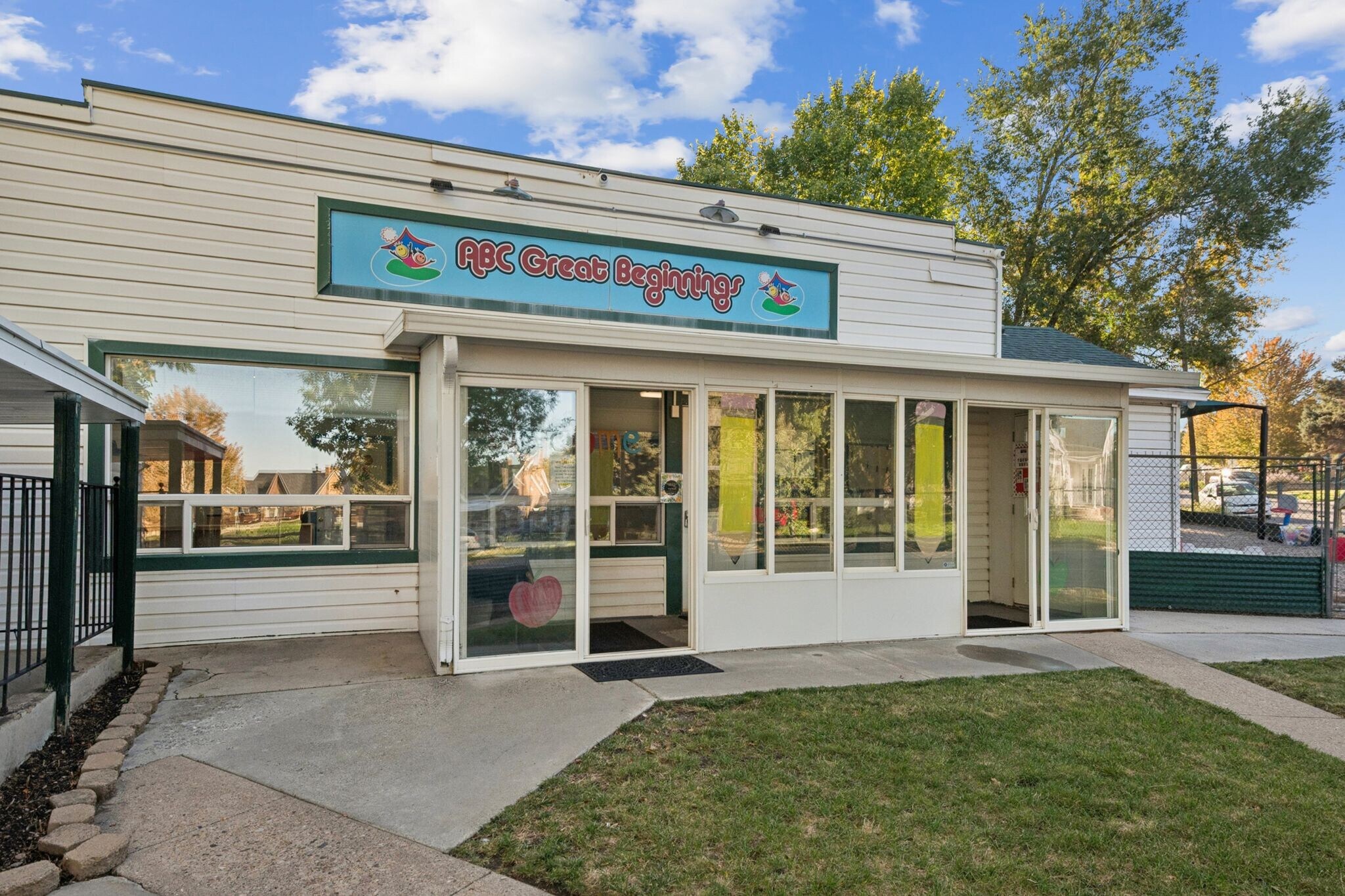 302 Chimes View Dr, South Ogden, UT à vendre Photo principale– Image 1 sur 38