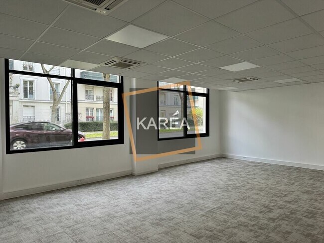 Plus de détails pour Bureau à louer