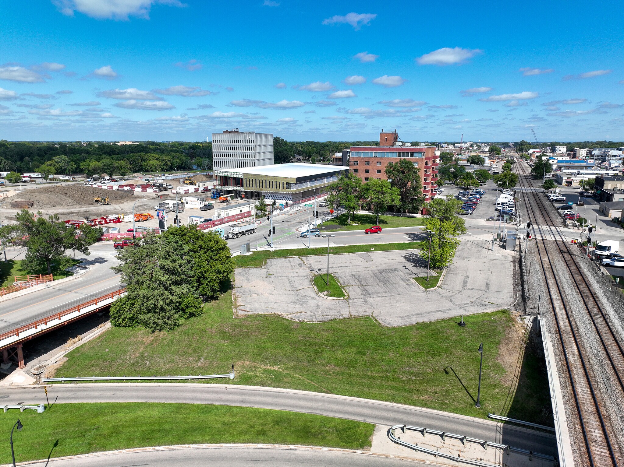 1 4th S st, Moorhead, MN à vendre Photo principale– Image 1 sur 2
