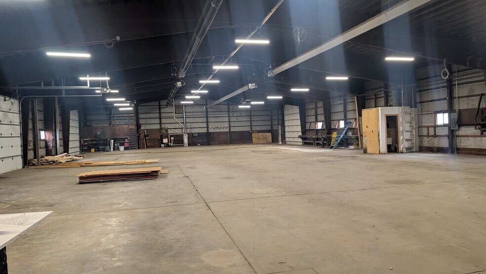 13887 N 1000 East Rd, Bloomington, IL à louer - Photo de l’immeuble – Image 3 sur 3