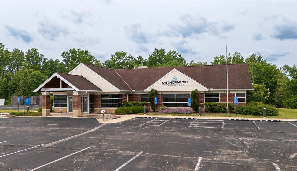 1502 Traveler's Pt, Avon, OH à louer - Photo de l’immeuble – Image 1 sur 6