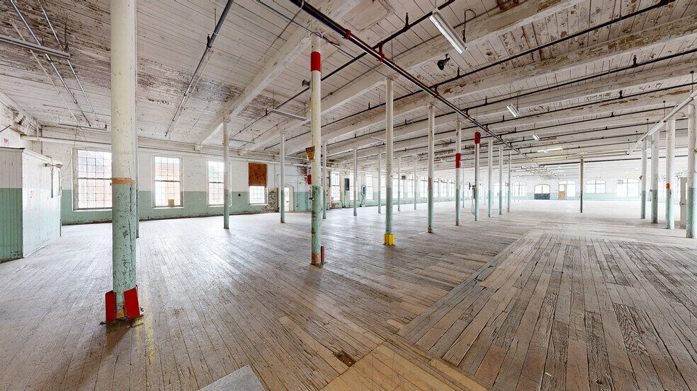 85 South St, West Warren, MA à vendre - Numérisation 3D Matterport – Image 3 sur 24