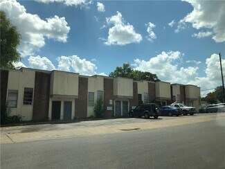 Plus de détails pour 2901 Sweeney Ln, Austin, TX - Logement à vendre