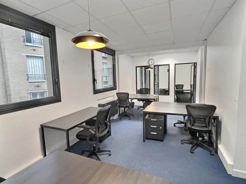 3 Square Desaix, Paris à louer - Photo de l’immeuble – Image 3 sur 11