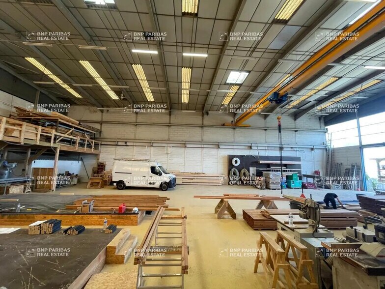 Local d’activités dans Fretin à louer - Photo de l’immeuble – Image 3 sur 11