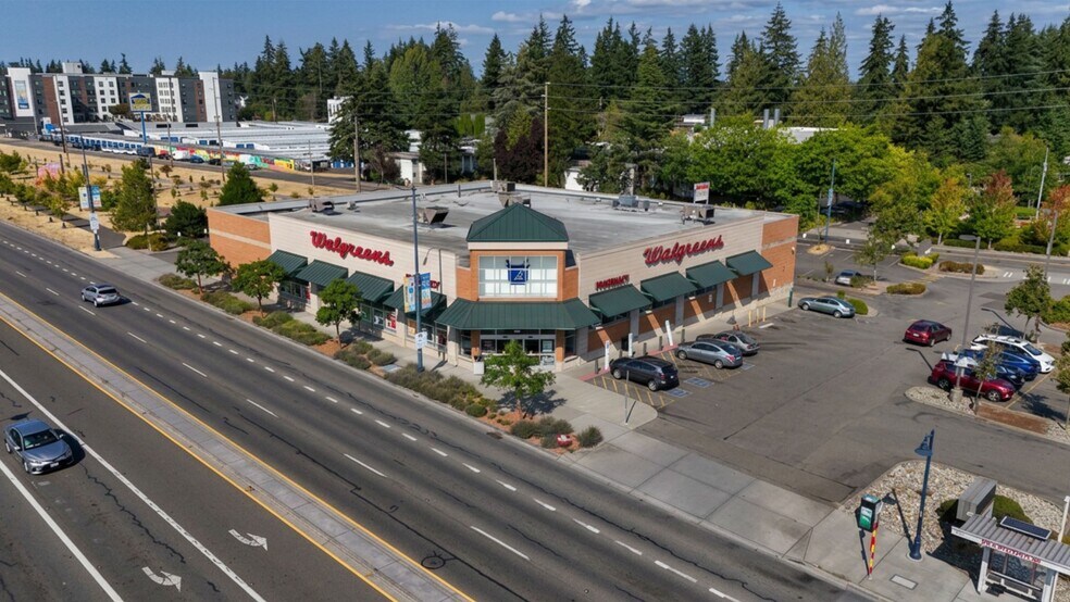 17524 Aurora Ave N, Shoreline, WA à vendre - Photo de l’immeuble – Image 2 sur 7