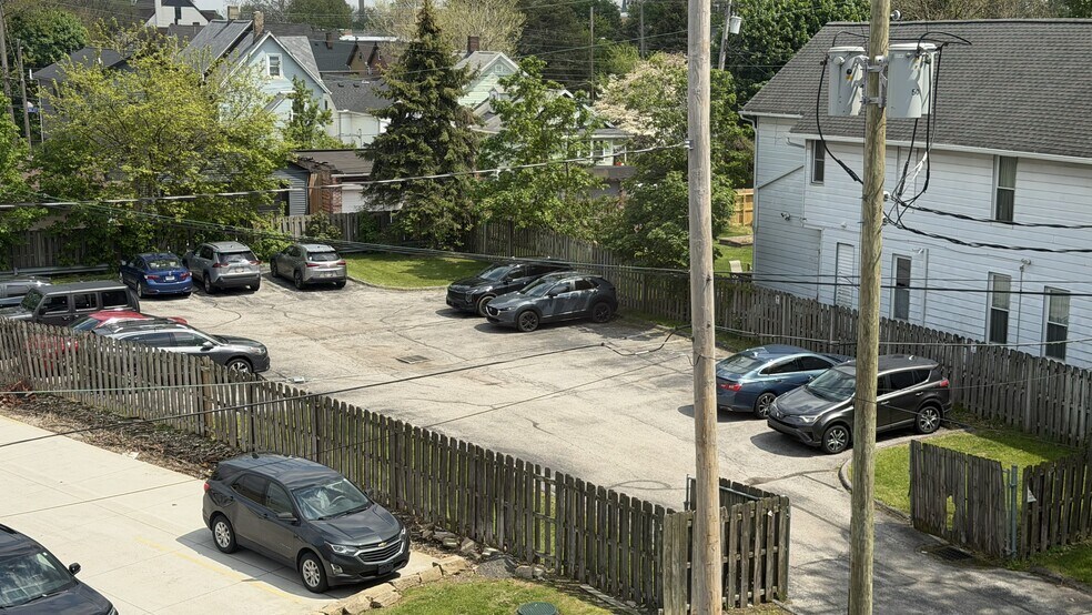 4507 Lorain Ave, Cleveland, OH à louer - Vidéo sur l’annonce professionnelle – Image 2 sur 8