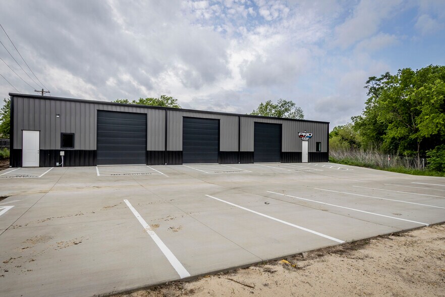 1401 Ranger Hwy, Weatherford, TX à louer - Photo de l’immeuble – Image 2 sur 17