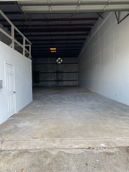 615-629 Leago St, Houston, TX à louer - Photo de l’immeuble – Image 3 sur 11