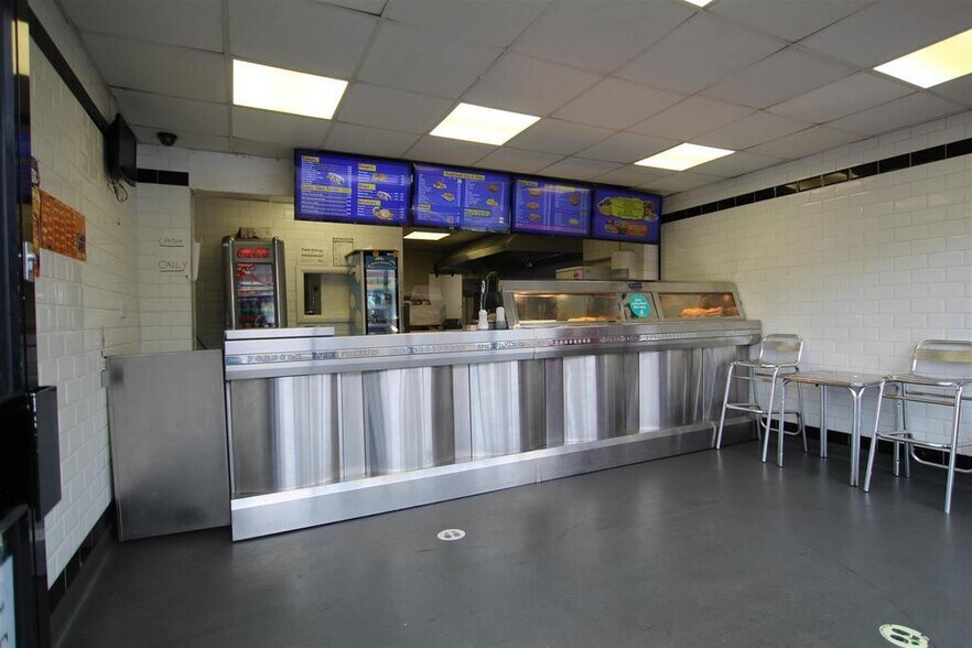 327 Welbeck Rd, Newcastle Upon Tyne à louer - Photo de l’immeuble – Image 2 sur 12