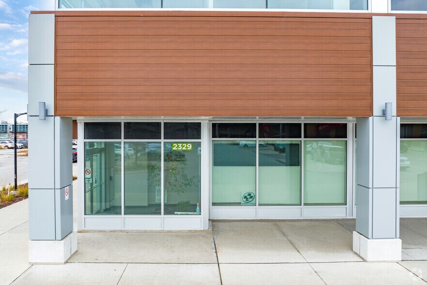 2329-2331 Brimley Rd, Toronto, ON à louer - Photo de l’immeuble – Image 3 sur 4