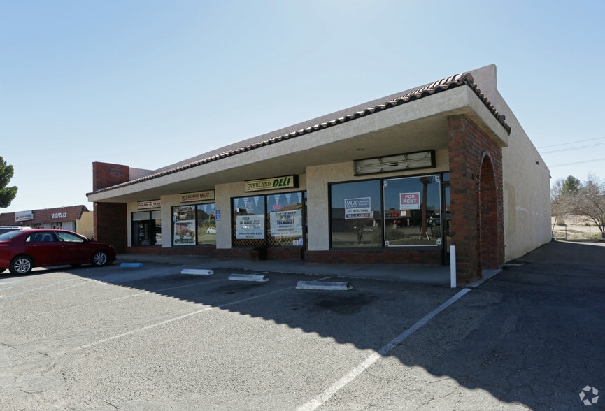 18837-18843 Outer Hwy 18, Apple Valley, CA à louer - Photo principale – Image 1 sur 3