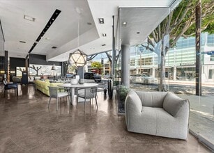 8801 Beverly Blvd, Los Angeles, CA à louer Photo intérieure– Image 1 sur 4