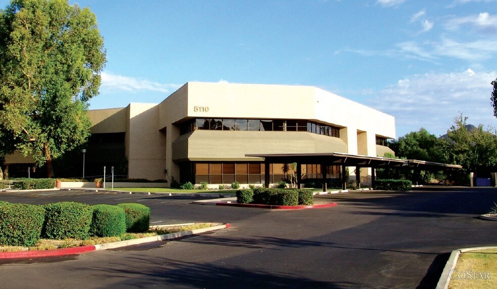 5110 N 40th St, Phoenix, AZ à louer - Photo de l’immeuble – Image 2 sur 7
