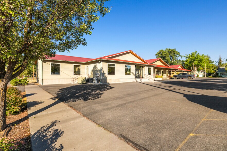 422 S 5th St, Klamath Falls, OR à vendre - Photo de l’immeuble – Image 2 sur 52