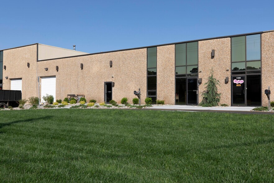 1106 Industrial Parkway, Brick, NJ à louer - Photo de l’immeuble – Image 3 sur 6