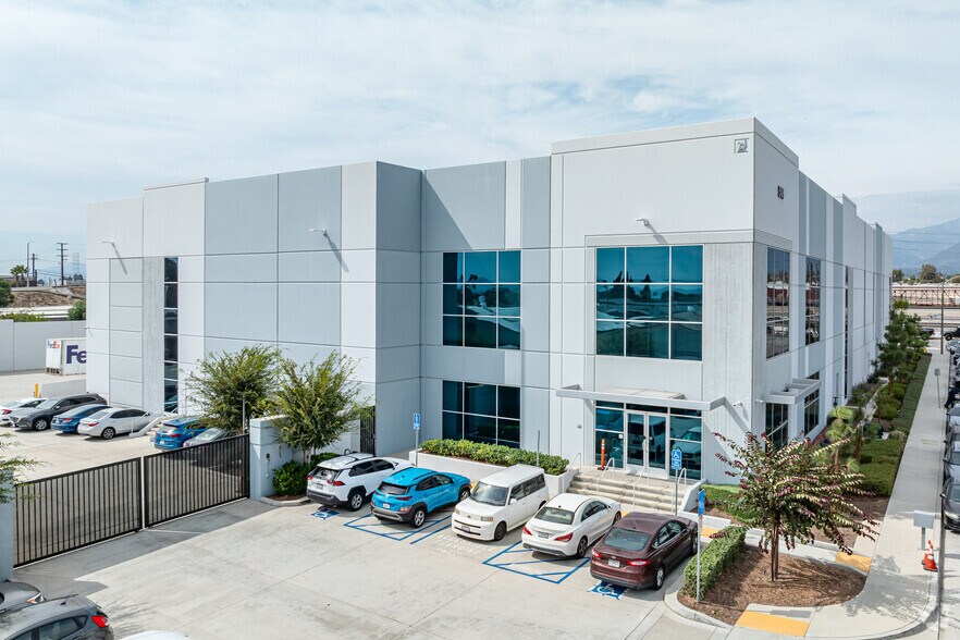 508 S Palmetto Ave, Ontario, CA à louer - Photo principale – Image 1 sur 4