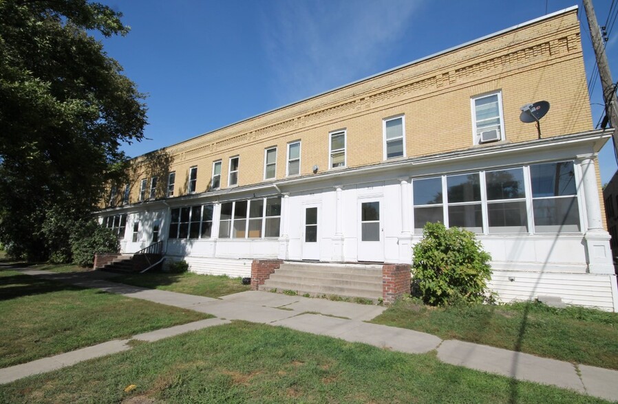 217 Chestnut St, Grand Forks, ND à vendre - Photo de l’immeuble – Image 3 sur 13