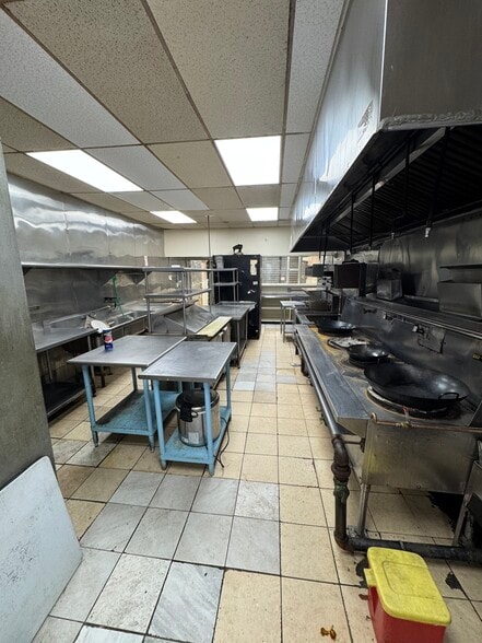 1251-1271 Ralph Ave, Brooklyn, NY à louer - Photo de l’immeuble – Image 2 sur 7