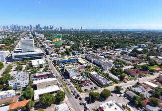 Plus de détails pour 2742 SW 8th St, Miami, FL - Local commercial à vendre