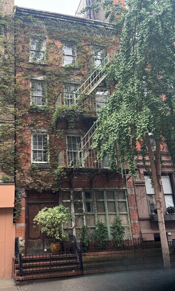 218 E 25th St, New York, NY à vendre - Photo de l’immeuble – Image 1 sur 8