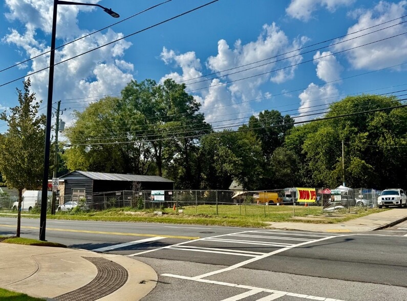 Corner of University Ave & Ira St, Atlanta, GA à vendre - Photo principale – Image 1 sur 2