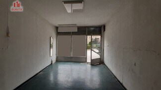 Plus de détails pour Local commercial à vendre
