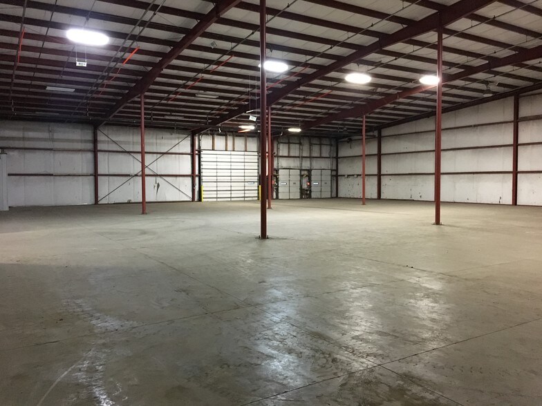 810 N Front St, New Ulm, MN à louer - Autre – Image 3 sur 5
