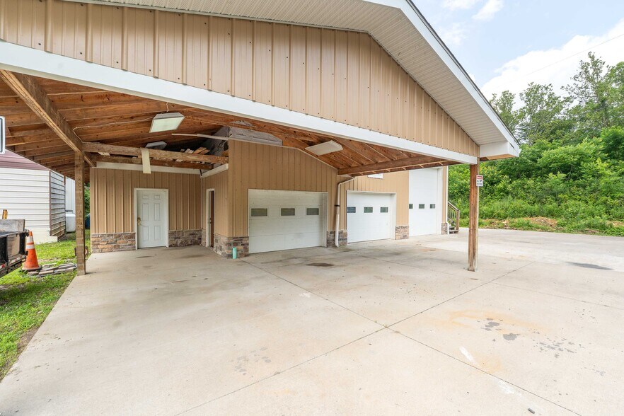 429 Fairchance Rd., Morgantown, WV à louer - Photo de l’immeuble – Image 3 sur 37