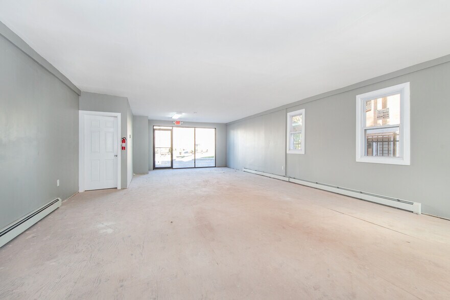 581 E 18th St, Paterson, NJ à vendre - Photo intérieure – Image 3 sur 14