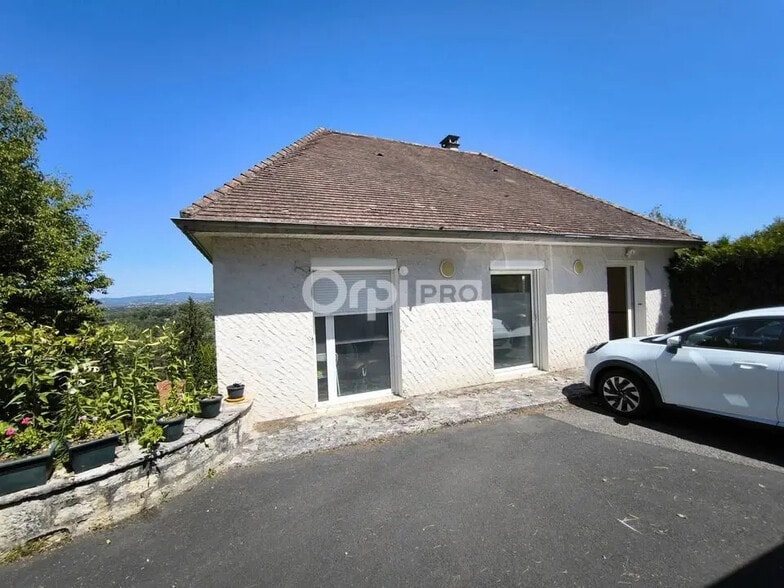 Bureau dans Brive-la-Gaillarde à vendre - Photo de l’immeuble – Image 2 sur 8