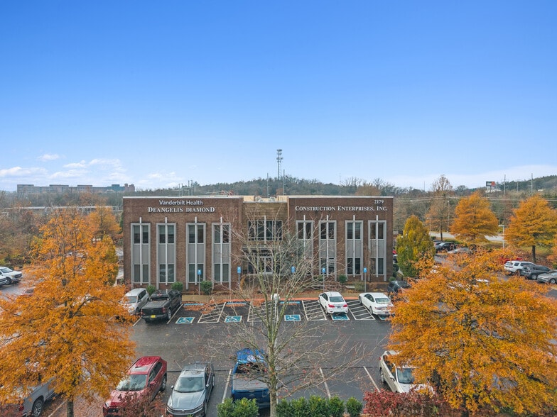 2179 Edward Curd Ln, Franklin, TN à louer - Photo principale – Image 1 sur 72