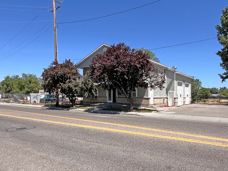 15 W Walker St, Blackfoot, ID à vendre - Photo principale – Image 1 sur 32