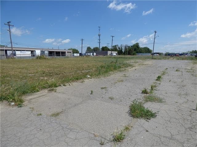 10450 Tractor St, Dearborn, MI à vendre - Photo principale – Image 1 sur 3