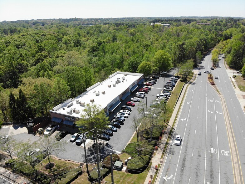 4000 N Point Pky, Alpharetta, GA à vendre - Photo de l’immeuble – Image 3 sur 17