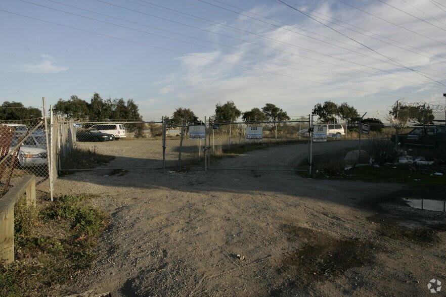 800 Walnut St, San Bruno, CA à louer - Photo de l’immeuble – Image 2 sur 29