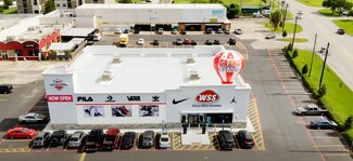 Plus de détails pour 2202 Spencer Hwy, Pasadena, TX - Local commercial à louer
