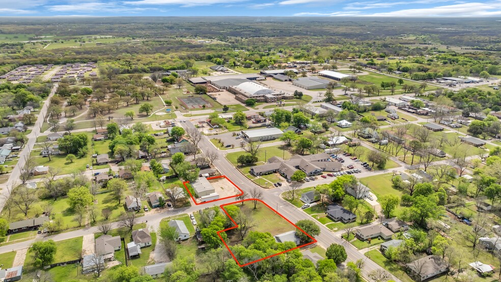 603 Lake Murray Dr E, Ardmore, OK à vendre - Photo de l’immeuble – Image 2 sur 50