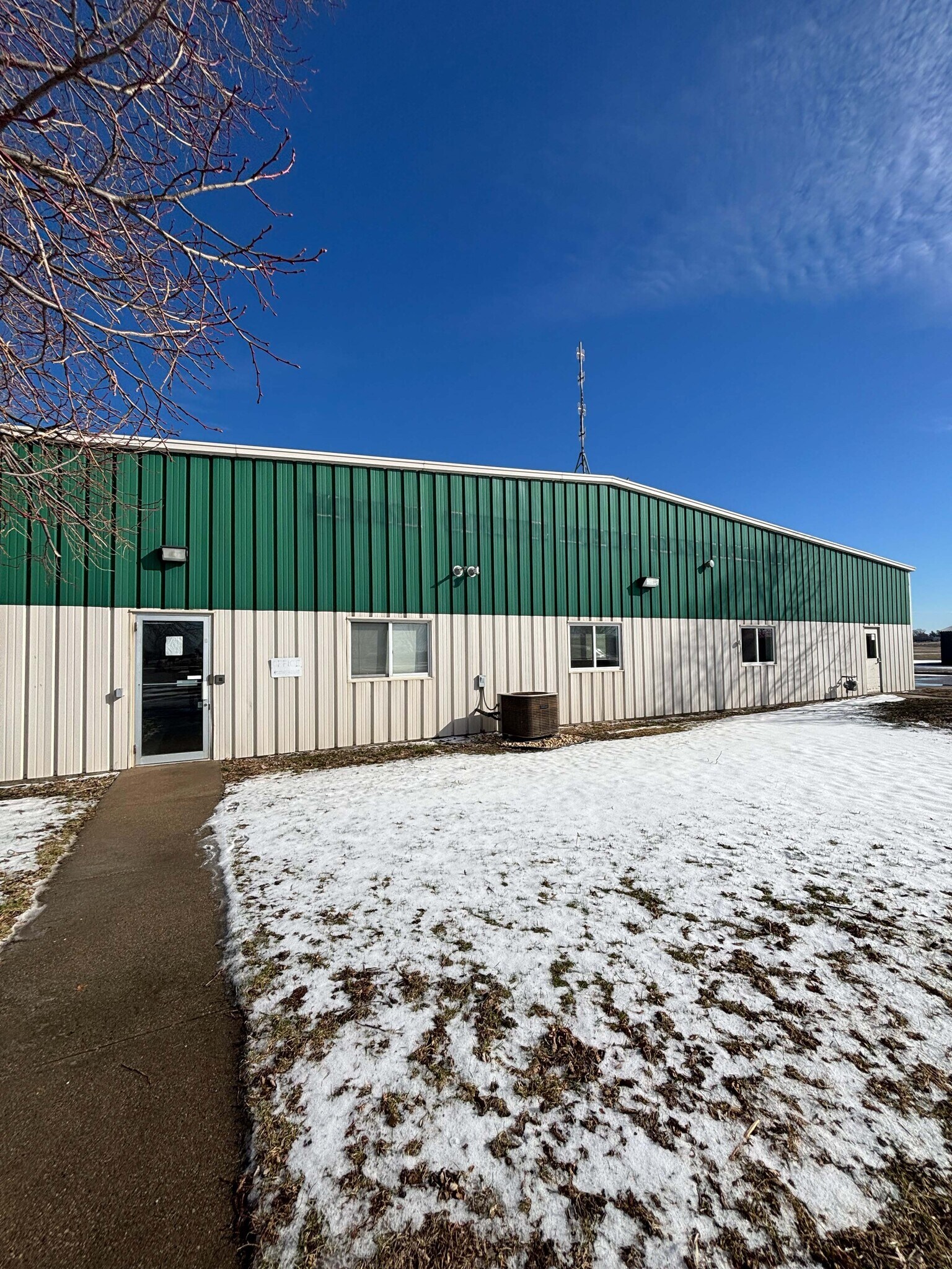 328 Corporal Roger Snedden dr, Boone, IA à louer Photo principale– Image 1 sur 10