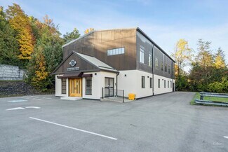 Plus de détails pour 43 Main St S, Milton, ON - Local commercial à vendre