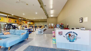 4902 51 Av, Stettler, AB à louer Photo intérieure– Image 2 sur 38