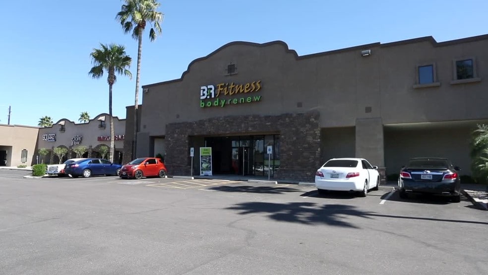 909-975 E Elliot Rd, Tempe, AZ à louer - Vidéo sur l’annonce professionnelle – Image 2 sur 7