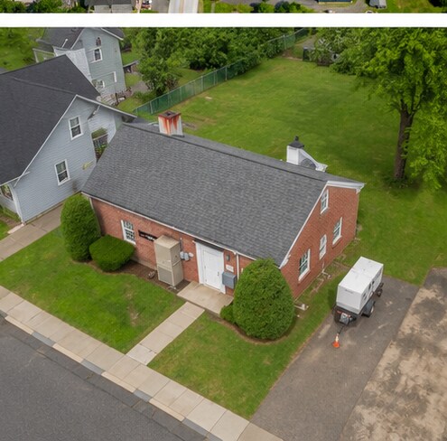 79 Main St, Northfield, MA à vendre - Photo de l’immeuble – Image 3 sur 3