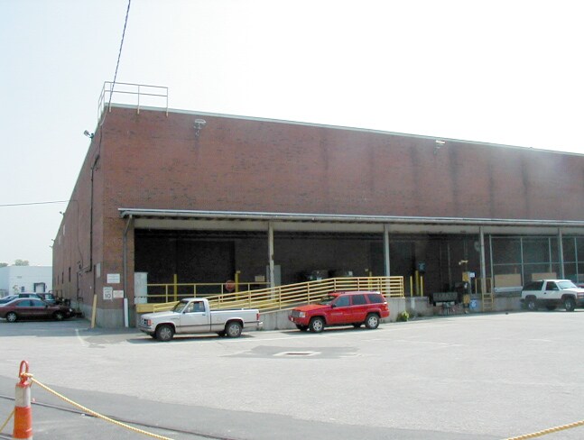 120 Moffitt St, Stratford, CT à louer - Photo de l’immeuble – Image 1 sur 5