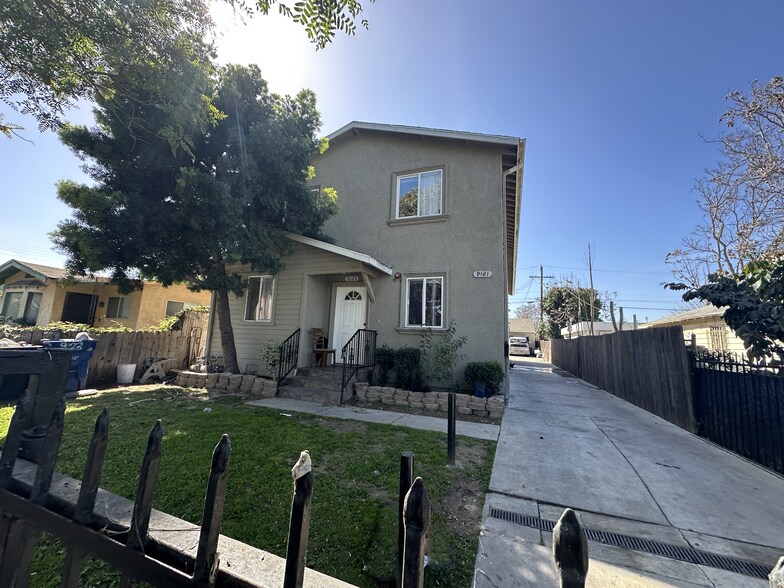 9123 Orchard Ave, Los Angeles, CA à vendre - Photo principale – Image 1 sur 34