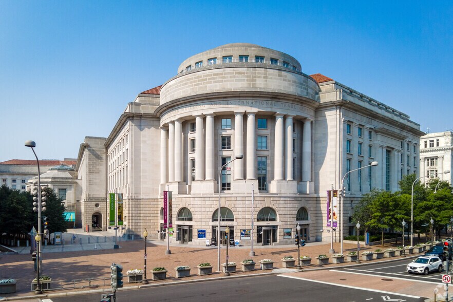 1300 Pennsylvania Ave NW, Washington, DC à louer - Photo de l’immeuble – Image 3 sur 29